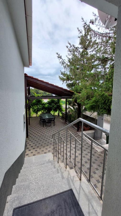 Sailing Forever Bungalow Kastela Exterior photo