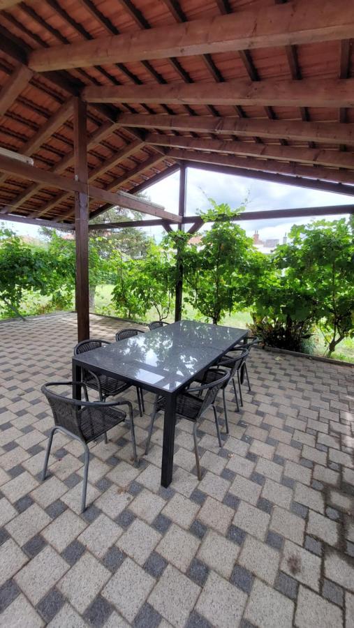 Sailing Forever Bungalow Kastela Exterior photo